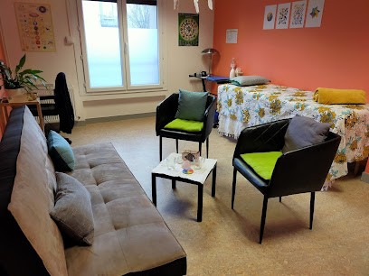 Émilie ROUGIER Éveil au soin, Thérapeute Reiki au Monastier-sur-Gazeille