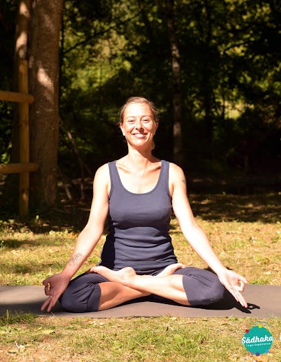 Sādhaka, Cours de Yoga à Lorigné