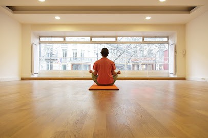 Mika Yoga, Cours de Yoga à Paris 02