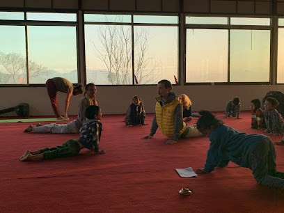 Smile Yoga - La Pure Tradition Yogique, Cours de Yoga à Saint-Raphaël