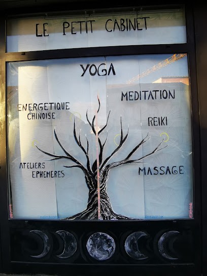 Marilia Pinheiro, Cours de Yoga à Magenta