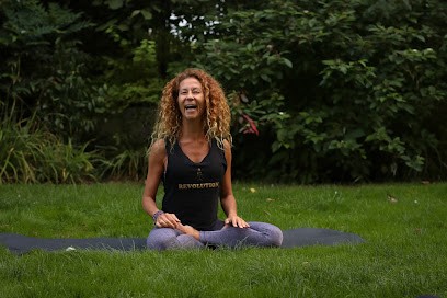 Virginia Esprit Yoga, Cours de Yoga à Levallois-Perret