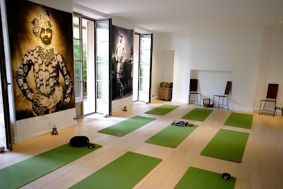Association YOGAMana, Cours de Yoga à Saint-Cloud