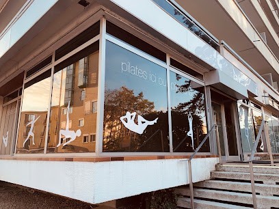 Pilates Here Ou Pilates Là - Annemasse 74 - Monique Beuc, Studio de Pilates à Annemasse