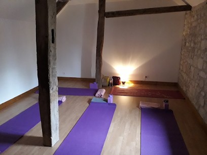 Eft Calm With Yoga Jo, Cours de Yoga à Saint-Cernin-de-Labarde
