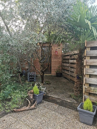 Sous les arbres, Thérapeute Reiki à Herm