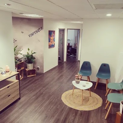 Léa Ferreira - Énergéticienne • Maitre Enseignante Reiki, Thérapeute Reiki à Gresy Sur Aix