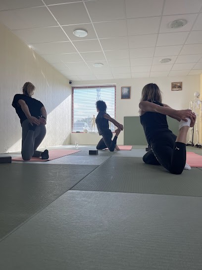 Mag-Borneo-Yoga, Cours de Yoga à Gouesnou