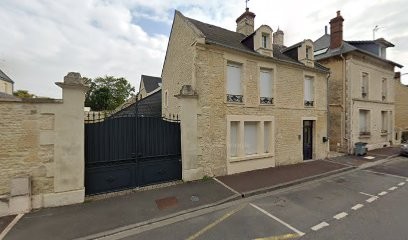 Juliette Bayeux - Breath And Rise - Yoga, Cours de Yoga à Thue et Mue