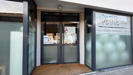 La Petite Salle : Yoga Aérien Et Gym, Cours de Yoga à Prévessin-Moëns