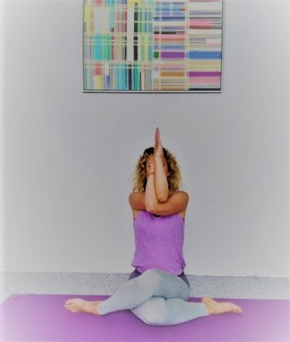 Emadhura Yoga, Cours de Yoga à Saint-Jacques-sur-Darnétal