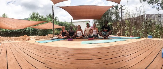 Agnès Bosq-Gazelle, Cours de Yoga à Octon