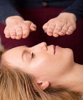 Maître Praticienne REIKI, Thérapeute Reiki à Montéléger