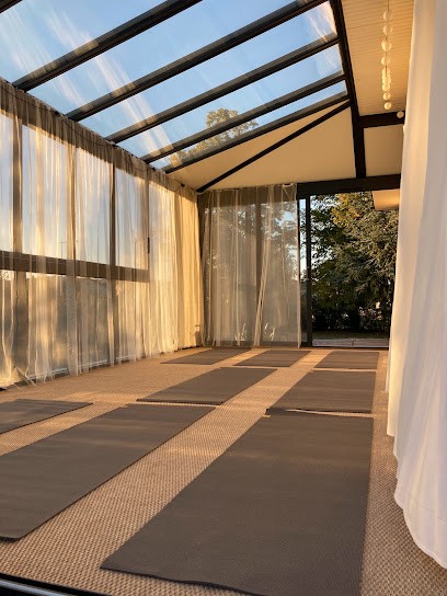 Émoi Yoga, Cours de Yoga à Mozac