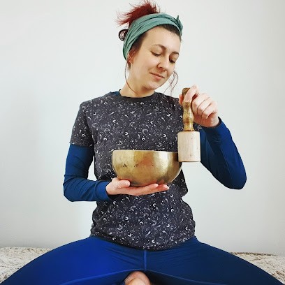 Luciole.vibrations, Cours de Yoga à Saintes