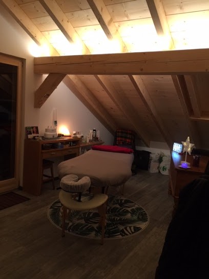 Monique - Soins Ayurvédiques & Energétiques, Thérapeute Reiki à Combloux