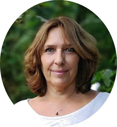 Planète Reiki - Véronique Mayer - Energéticienne à Obernai - Maître enseignante Reiki - Constellatrice systémique et familiale, Thérapeute Reiki à Obernai