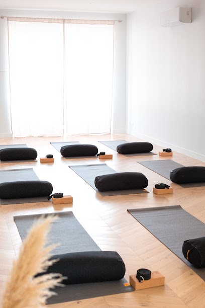 Hyphen - Yoga À Valence, Cours de Yoga à Valence