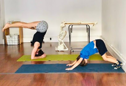 Center Les Oiseaux Parleurs Course Yoga, Cours de Yoga à Montrouge