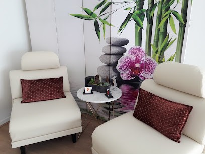 Laurence ARNAUD - Enseignante Reiki Usui - Coaching personnel et professionnel - CNV, Thérapeute Reiki à L'Haÿ-les-Roses