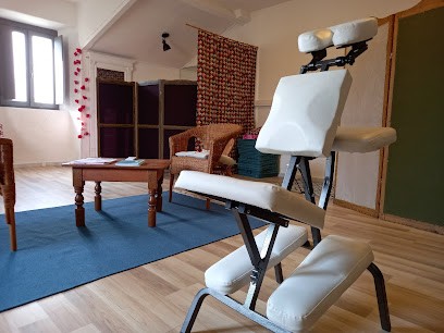 Inard Jessie, Soin Energétique Reiki, Massage Sur Chaise Ergonomique Et Gestion Des Emotions, Thérapeute Reiki à Alès