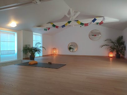 Du Yoga Sous Les Toits, Cours de Yoga à Montréverd
