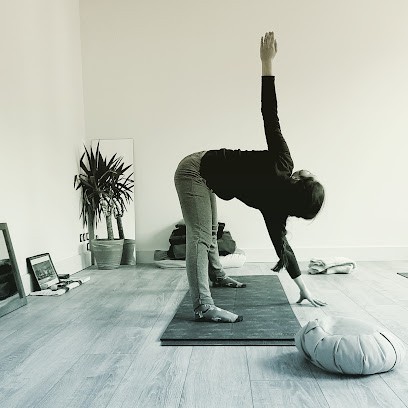 Le Prana Vata De Marie, Cours de Yoga à Loos