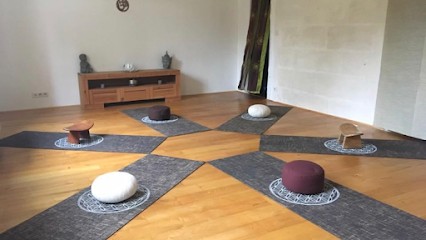 Esprit Samadeva Yoga, Cours de Yoga à Saintes