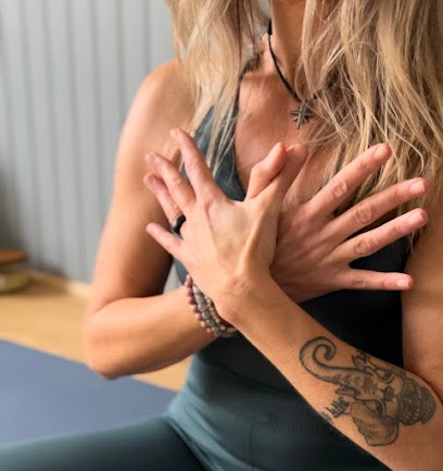 Hen Hao Studio - Anne Lahaye Yoga, Cours de Yoga à Penmarch