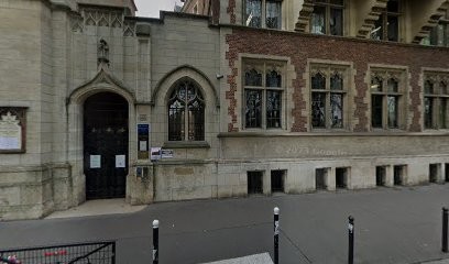 Lisa Laney, Cours de Yoga à Paris 07