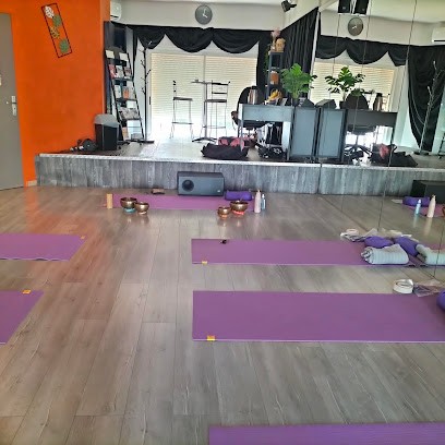 Osmosis Yoga - La Seyne Sur Mer - Six-Fours, Cours de Yoga à Six-Fours-les-Plages