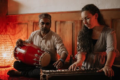 Sunil & Isabelle Bhakti Yoga, Cours de Yoga à Sallanches