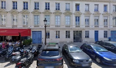 Elodie Bal - Praticien De Yoga, Cours de Yoga à Paris 07