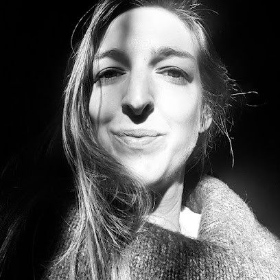 Mandala Yoga | Ivelyne Dumont, Cours de Yoga à Massat