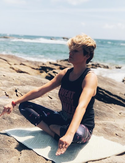 Vanessa Desmarthon Yoga Coachings Quiberon Et En Ligne, Cours de Yoga à Quiberon